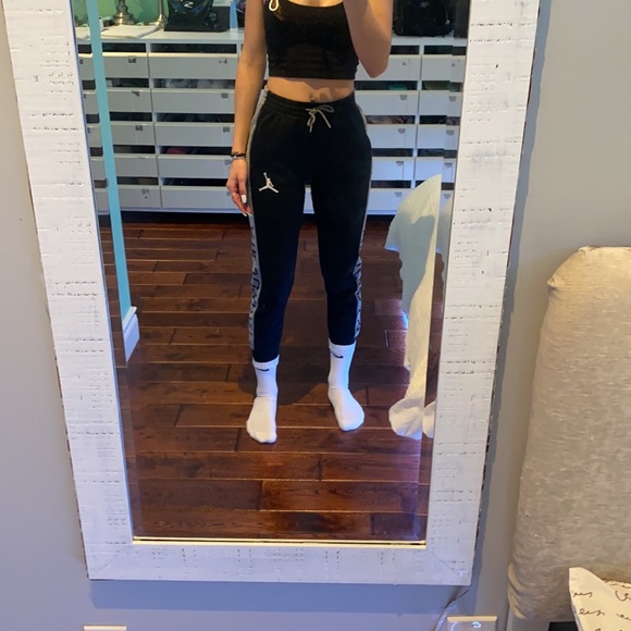 COPY - Air Jordan Sweatpants - Picture 10 of 11